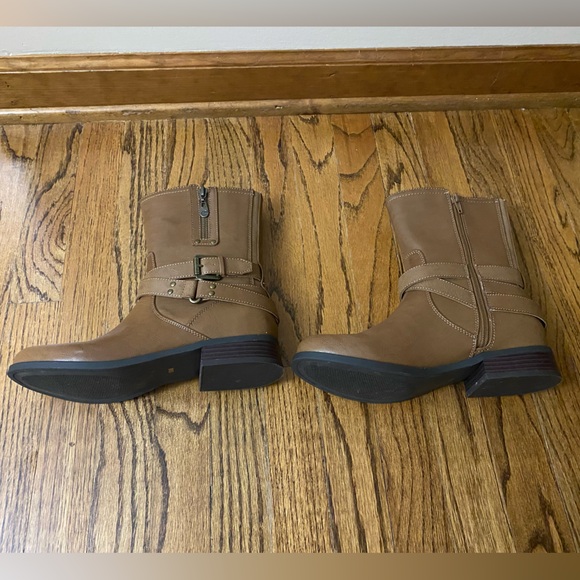 G by Guess Brown Ankle Boots - Picture 1 of 6